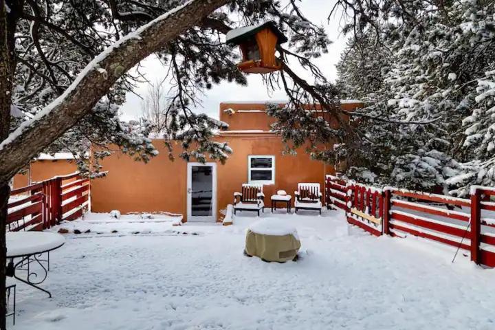 Bed and Breakfast Pet Friendly Pinon Heaven Canada de los Alamos Exterior foto