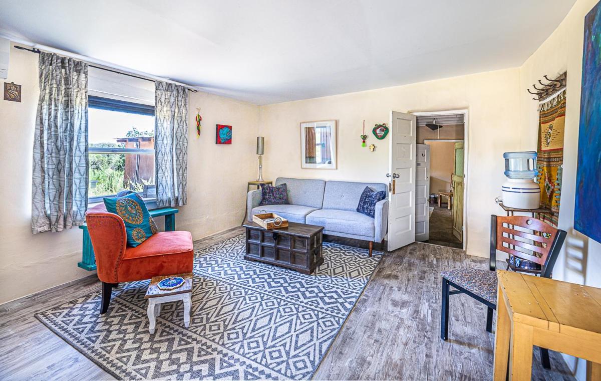 Bed and Breakfast Pet Friendly Pinon Heaven Canada de los Alamos Exterior foto